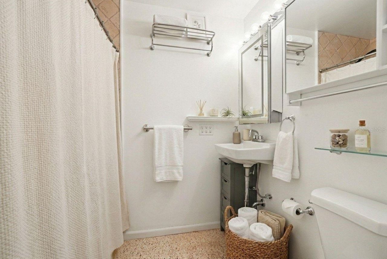 8958 110th Street , Seminole, FL 33772 Photo