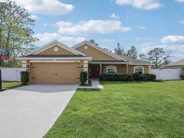 13076 NUSSER AVE , WEEKI WACHEE, FL 34614