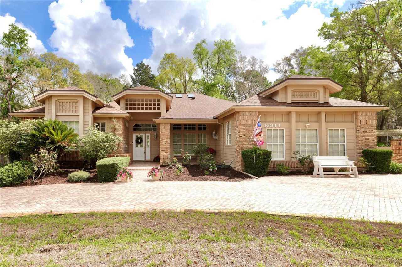 13044 Bridle Path, Brooksville, FL 34614 Photo