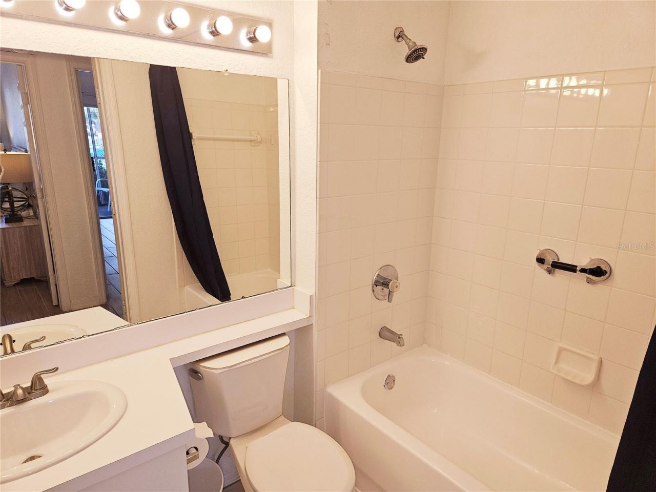 850 S Tamiami Trail , Unit 704, Sarasota, FL 34236 Photo