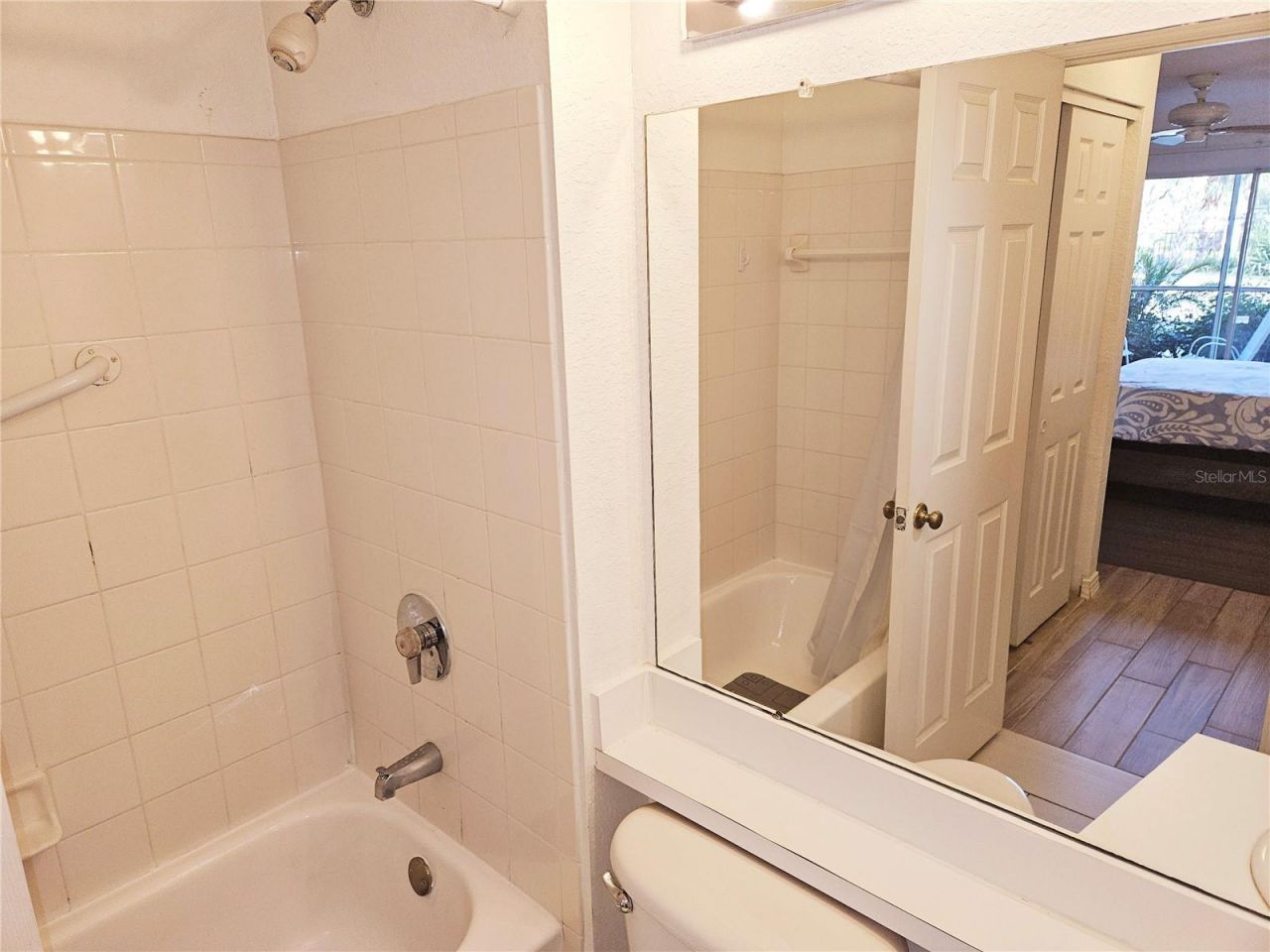 850 S Tamiami Trail , Unit 704, Sarasota, FL 34236 Photo