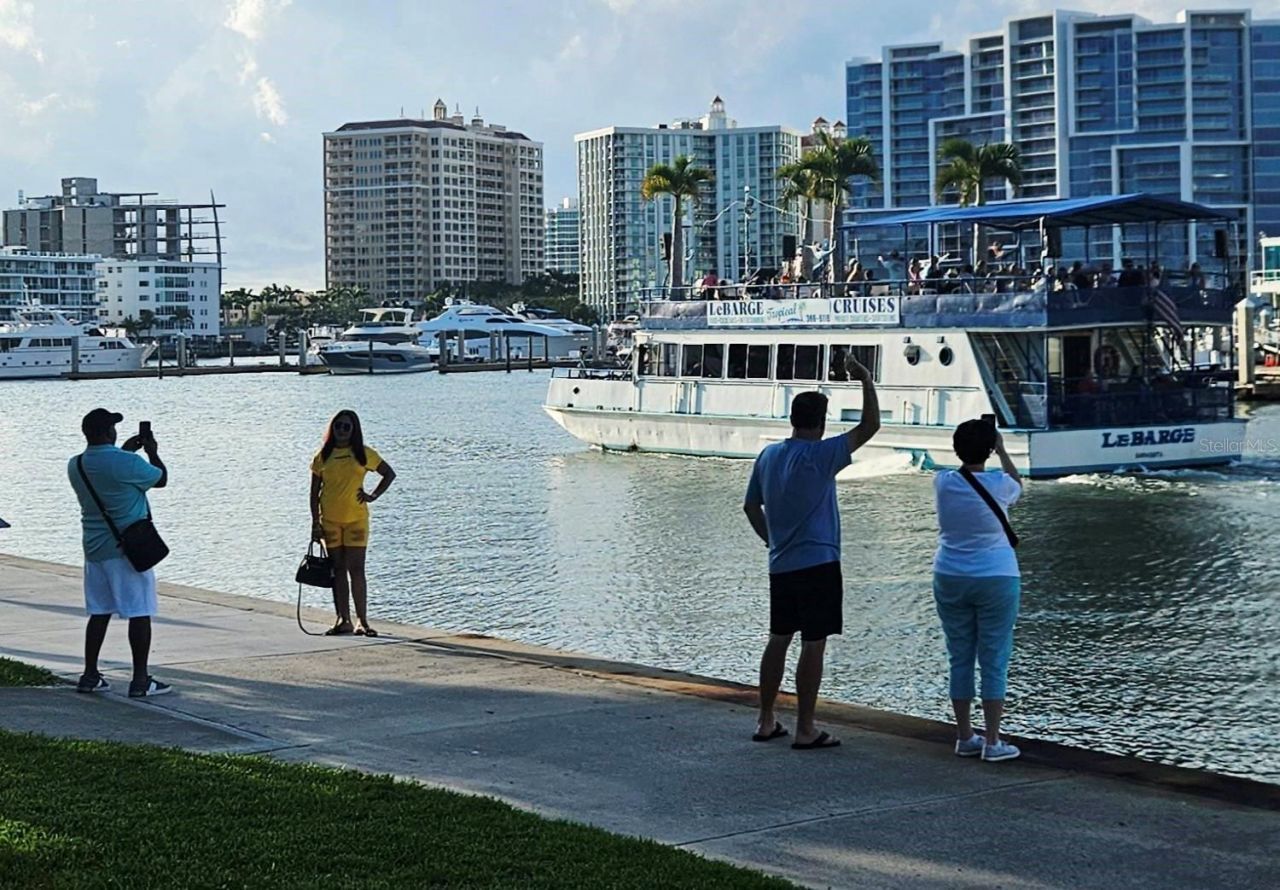 850 S Tamiami Trail , Unit 704, Sarasota, FL 34236 Photo