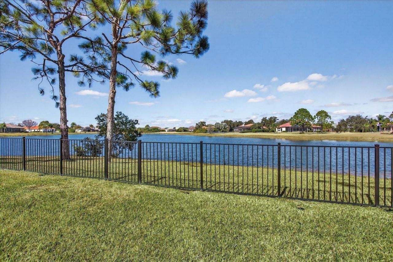 22580 Morning Glory Circle, Bradenton, FL 34202 Photo