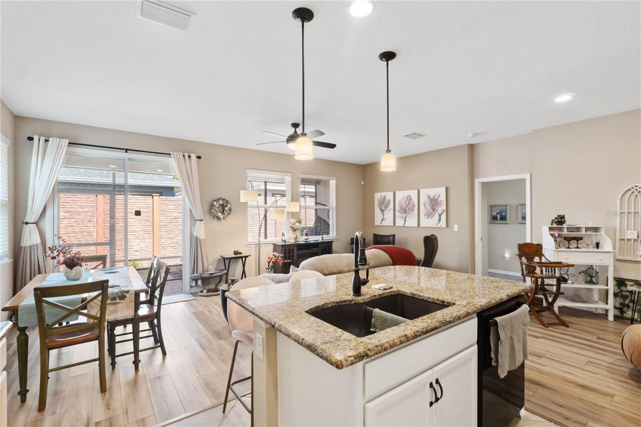 5265 NW 33rd Place , Ocala, FL 34482 Photo