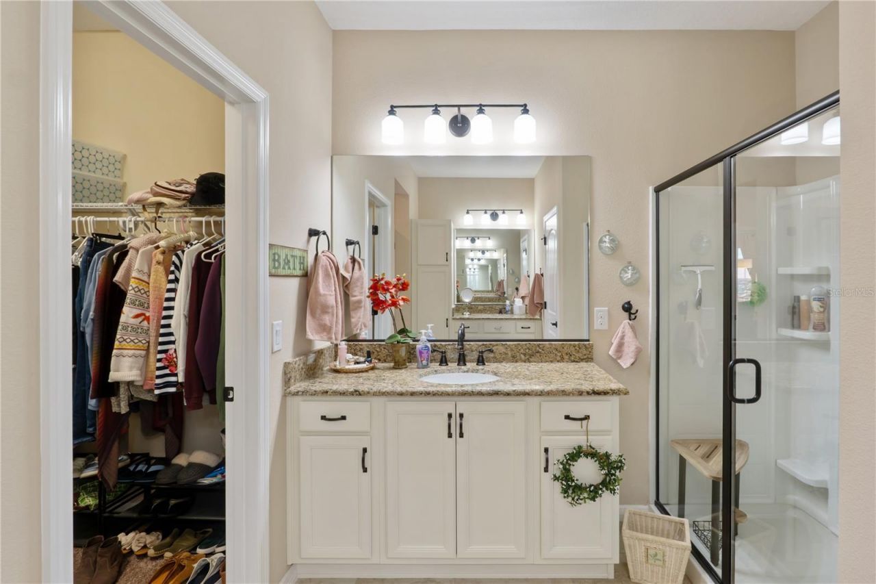 5265 NW 33rd Place , Ocala, FL 34482 Photo