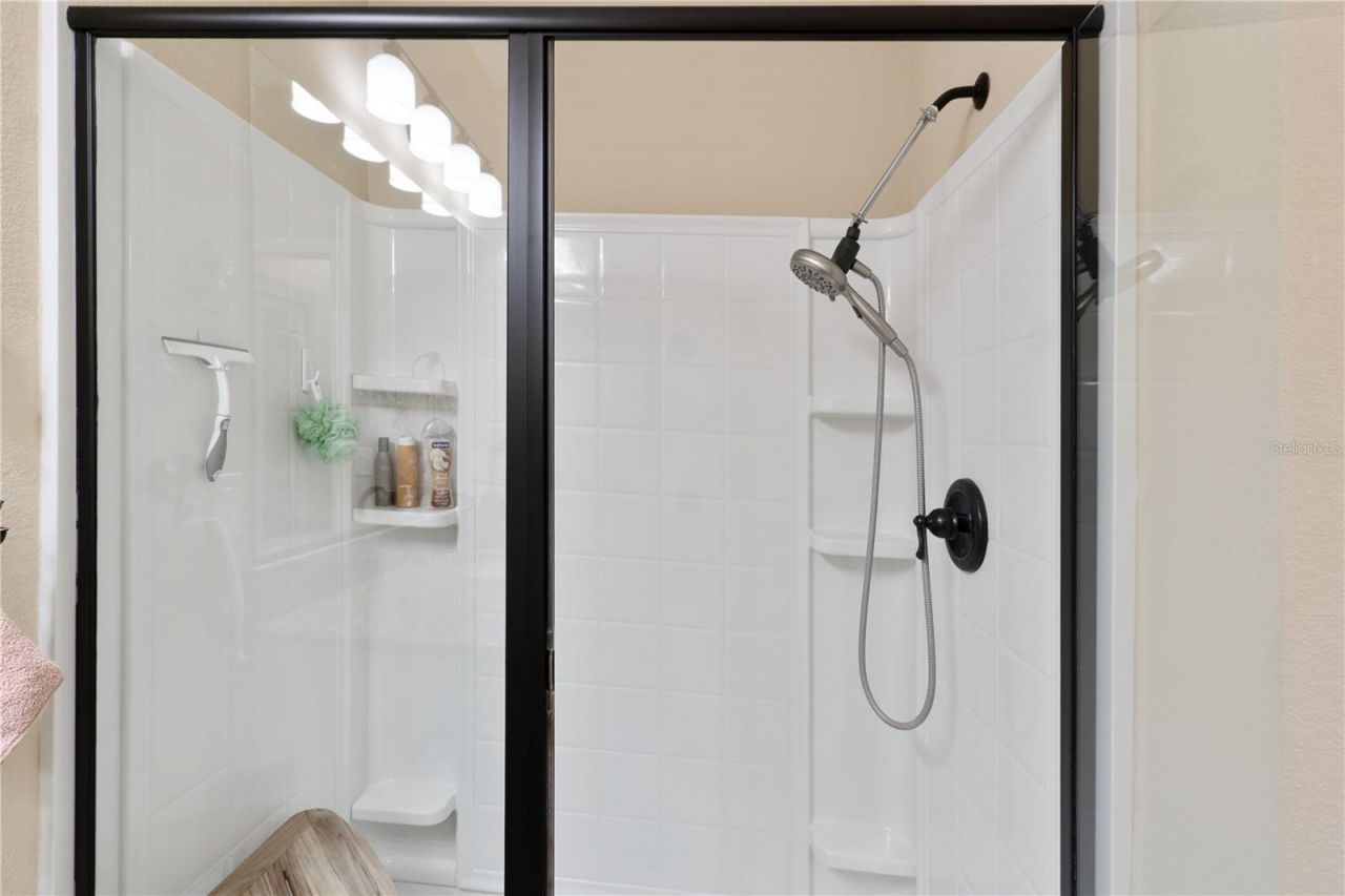 5265 NW 33rd Place , Ocala, FL 34482 Photo