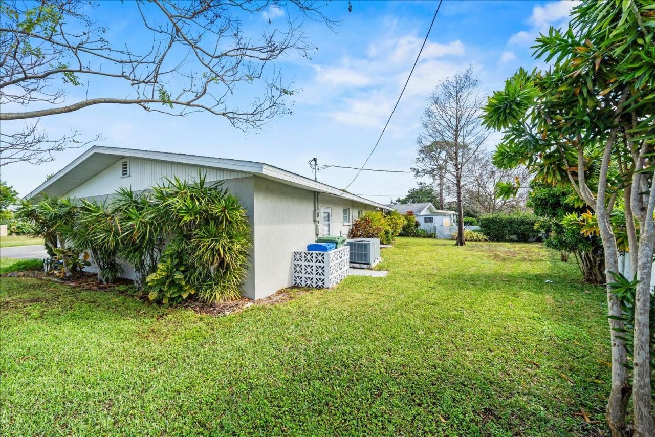 3503 18th Avenue W, Bradenton, FL 34205 Photo