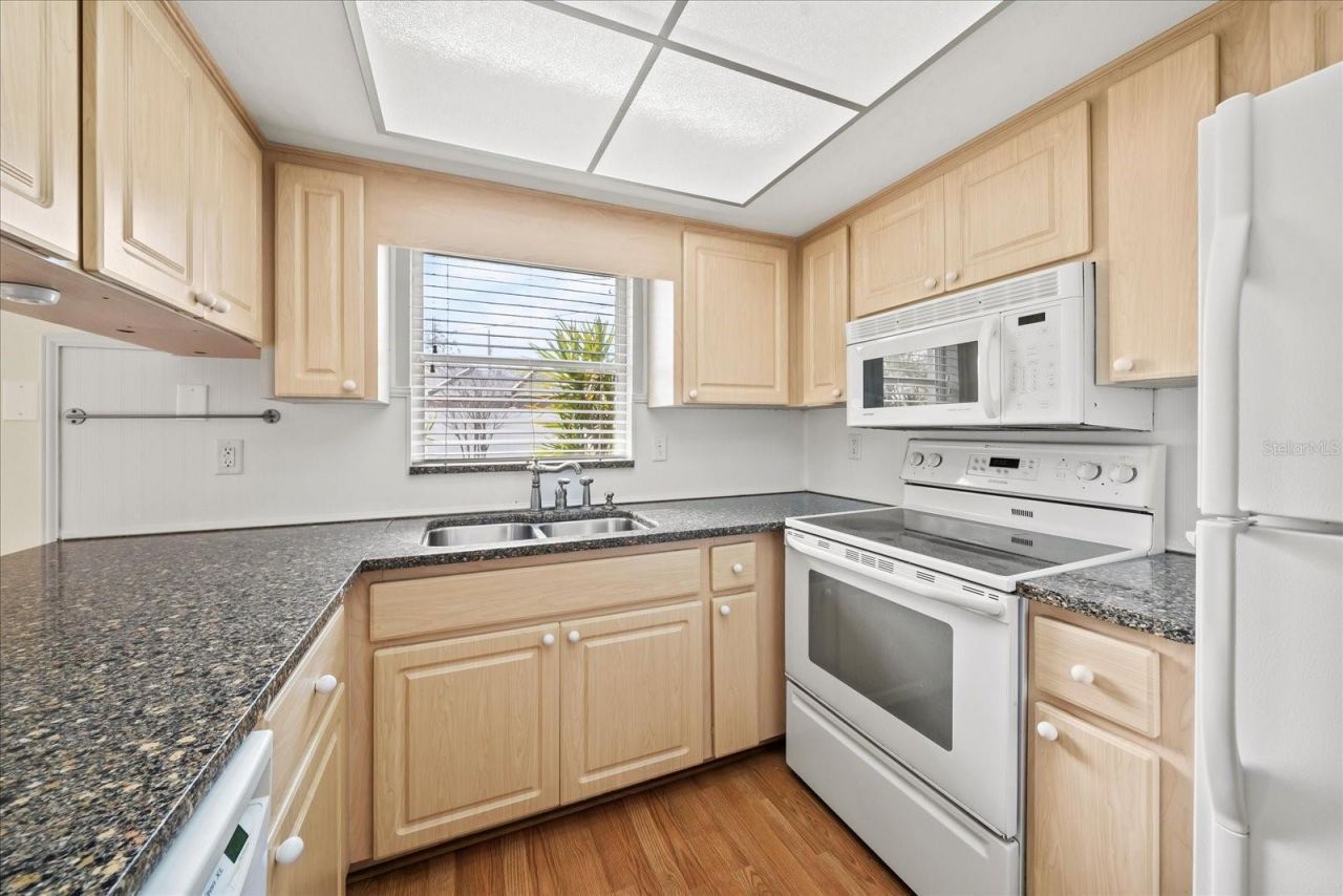 3503 18th Avenue W, Bradenton, FL 34205 Photo