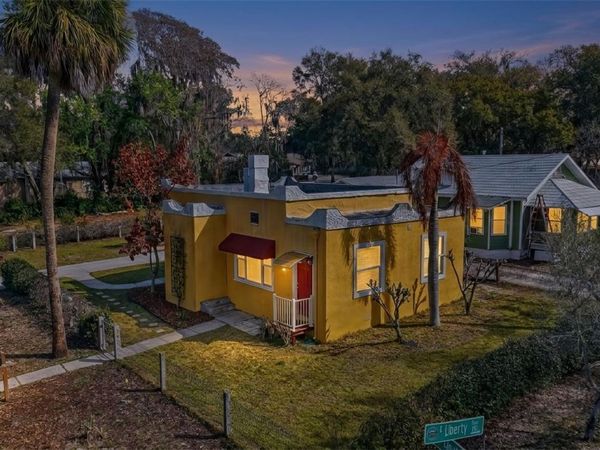 342 S CLAYTON STREET, MOUNT DORA, FL 32757