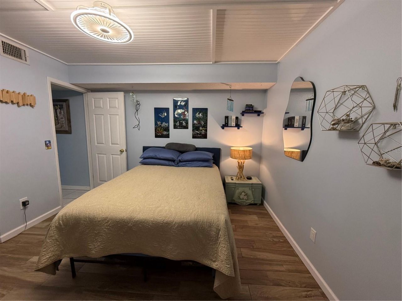 18650 Gulf Blvd, Unit 316, Indian Shores, FL 33785 Photo