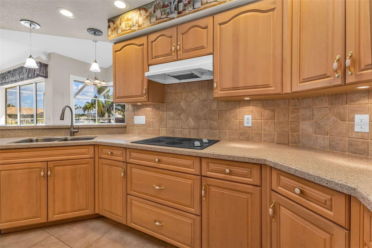 570 Andora Drive, Punta Gorda, FL 33950 Photo