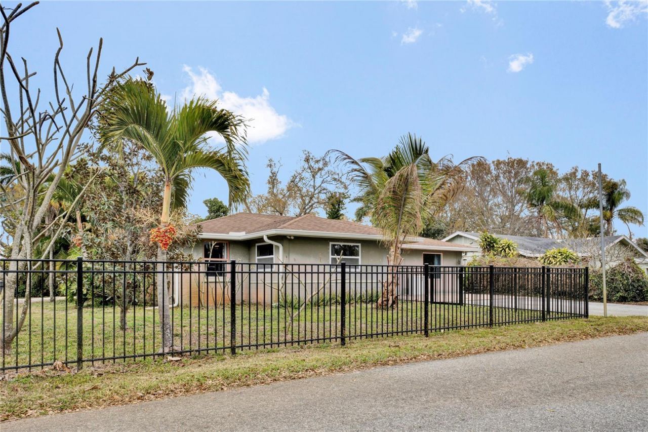 3510 4th Avenue W, Bradenton, FL 34205 Photo