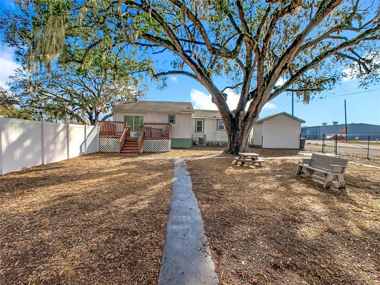 109 Laura Street , Dundee, FL 33838 Photo