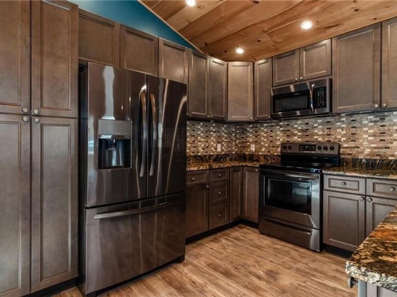 8160 Butcher Knife Road, Roseville, OH 43777 Photo 11