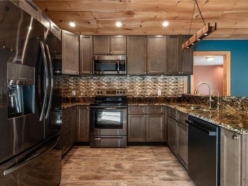 8160 Butcher Knife Road, Roseville, OH 43777 Photo 12