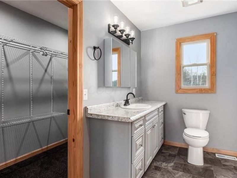 8160 Butcher Knife Road, Roseville, OH 43777 Photo 17