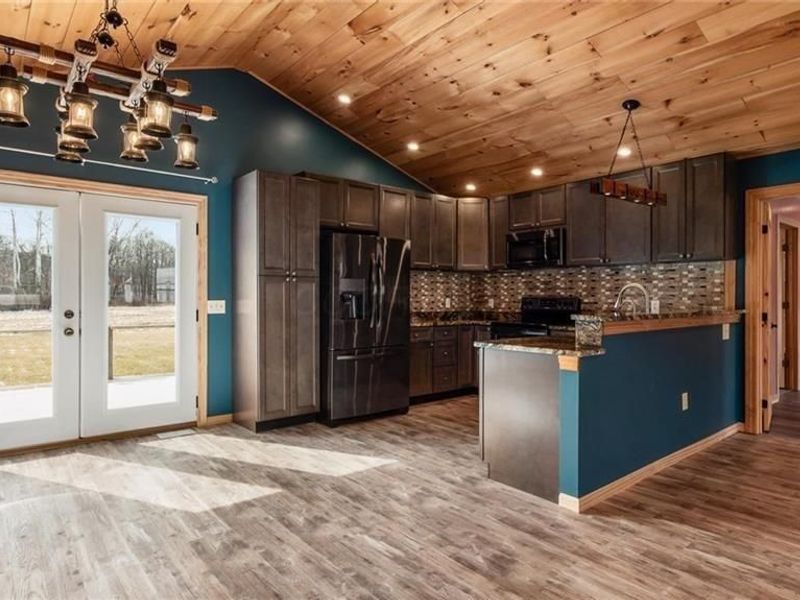 8160 Butcher Knife Road, Roseville, OH 43777 Photo 9