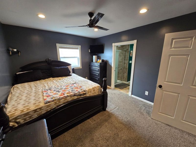 211 E Wapakoneta Street, Waynesfield, OH 45896 Photo 12