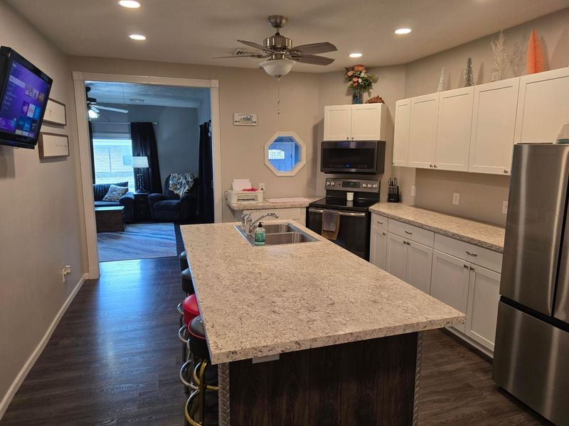 211 E Wapakoneta Street, Waynesfield, OH 45896 Photo 7