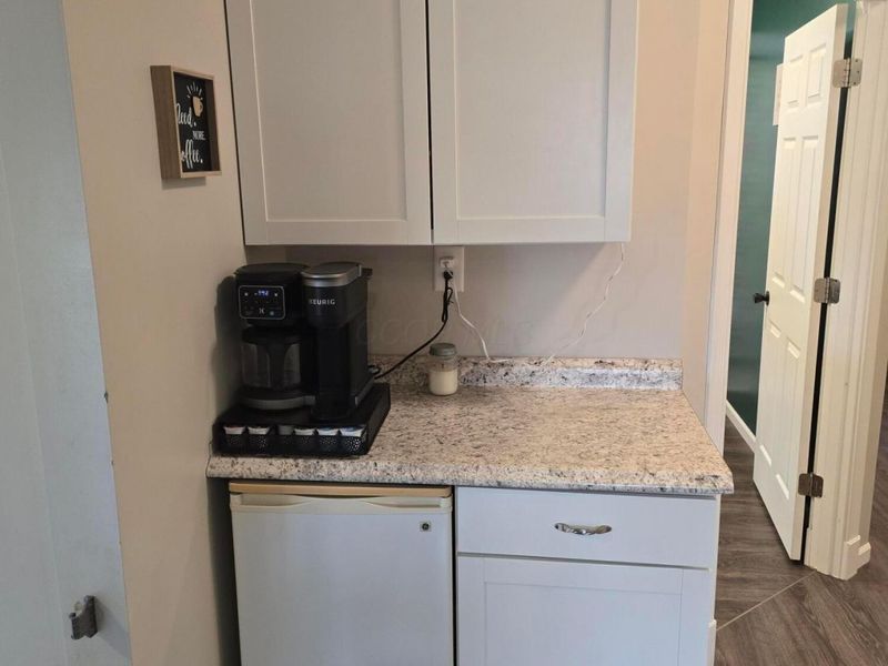 211 E Wapakoneta Street, Waynesfield, OH 45896 Photo 9