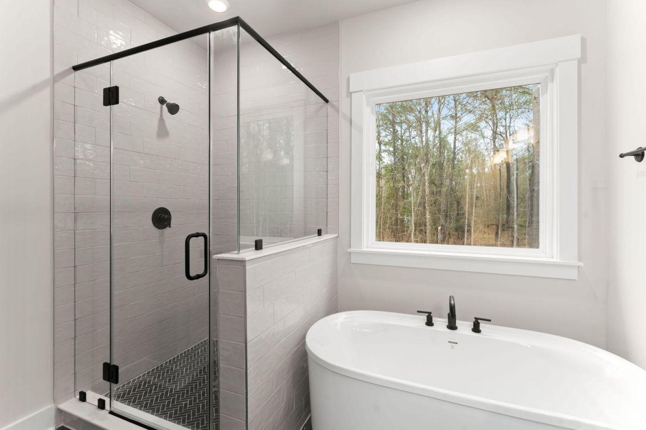 1289 Hamlin Road Photo 39