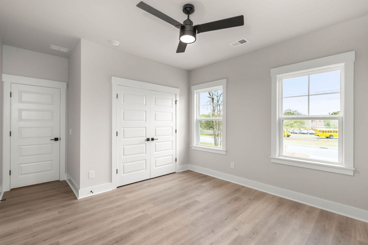 1289 Hamlin Road Photo 47