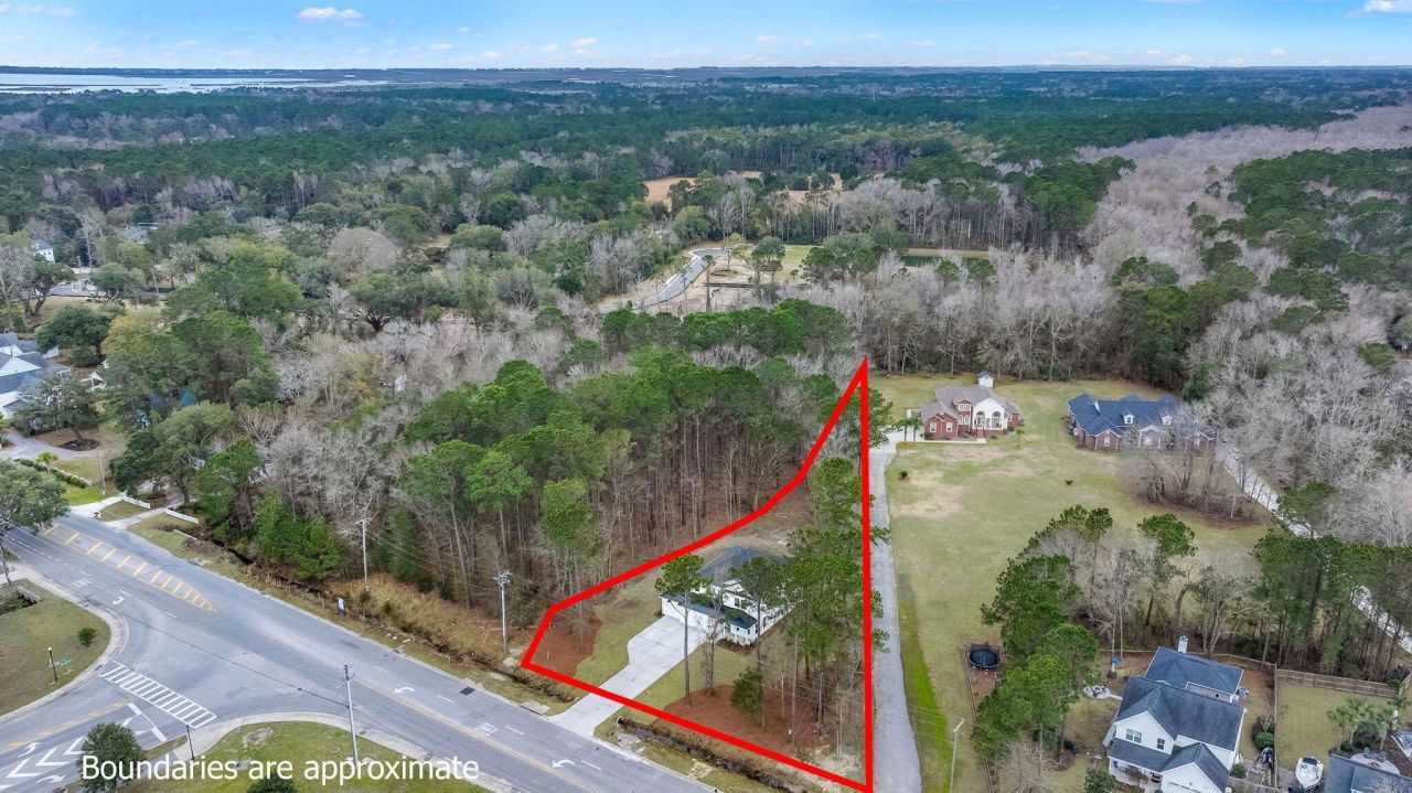 1289 Hamlin Road Photo 53