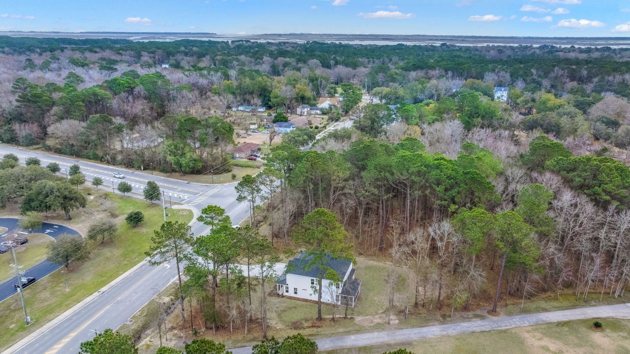 1289 Hamlin Road Photo 54