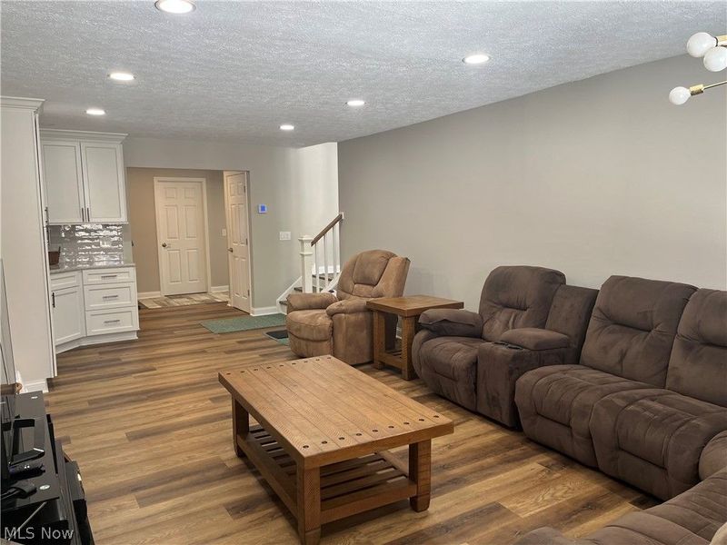 13325 Longspur Court, Valley View, OH 44125 Photo 18