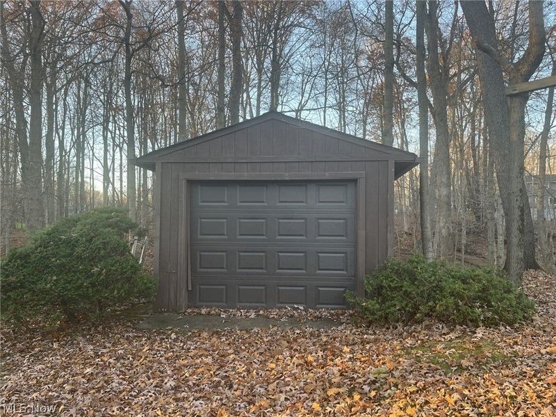 13325 Longspur Court, Valley View, OH 44125 Photo 48