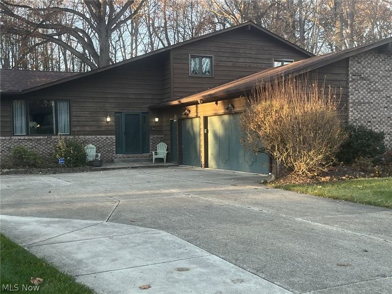 13325 Longspur Court, Valley View, OH 44125 Photo 49