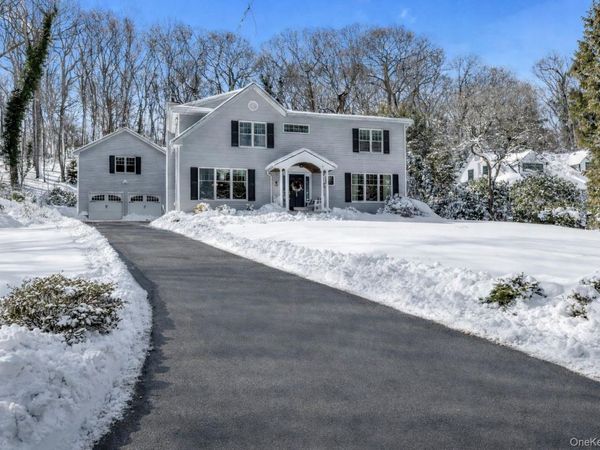 251 Vineyard Road , Huntington Bay, NY 11743