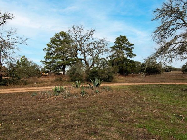 5431 N HWY 77 , La Grange, TX 78945