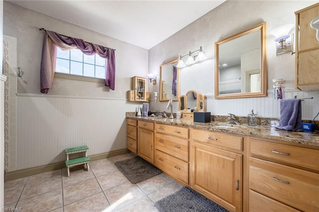 22800 N River Rd, Alva, FL 33920 Photo