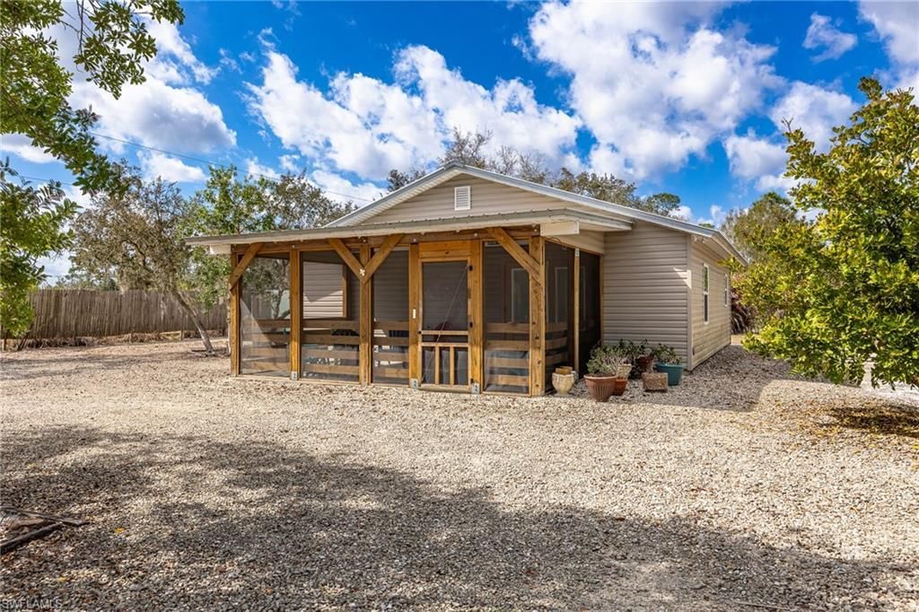 22800 N River Rd, Alva, FL 33920 Photo