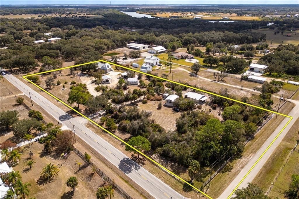 22800 N River Rd, Alva, FL 33920 Photo