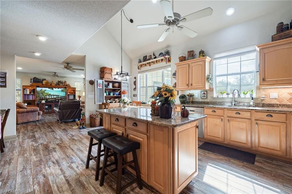 22800 N River Rd, Alva, FL 33920 Photo