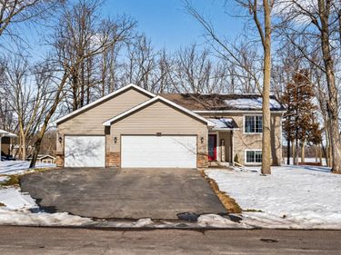 183 Dutch Lake Trail, Howard Lake, MN 55349