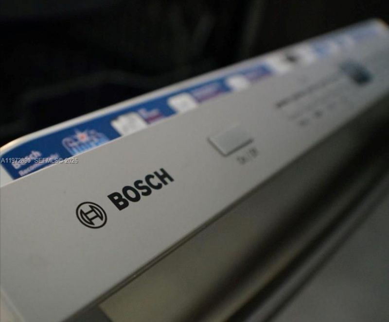 488 NE 18th St , Unit 2008, Miami, FL 33132 Photo