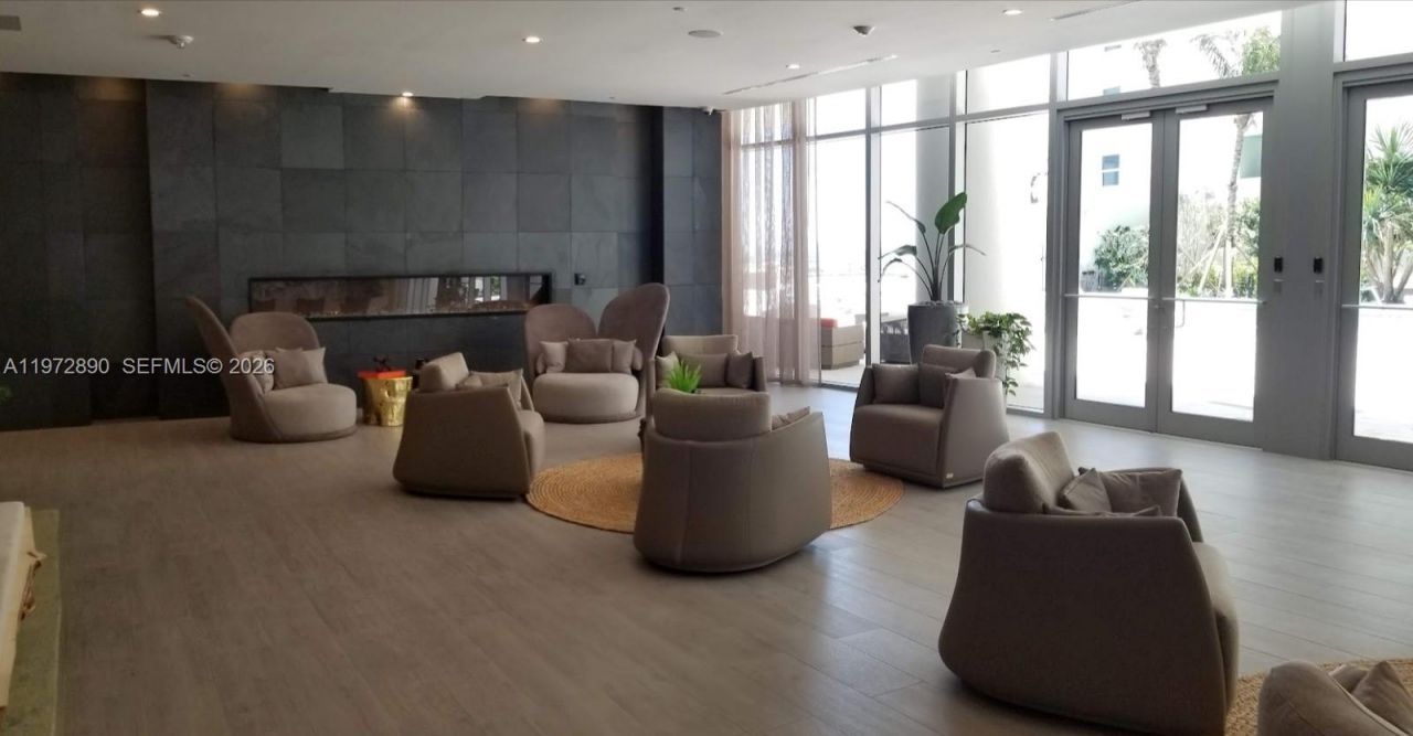 488 NE 18th St , Unit 2008, Miami, FL 33132 Photo