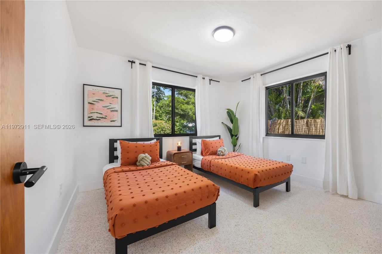 1860 SW 13th St, Miami, FL 33145 Photo