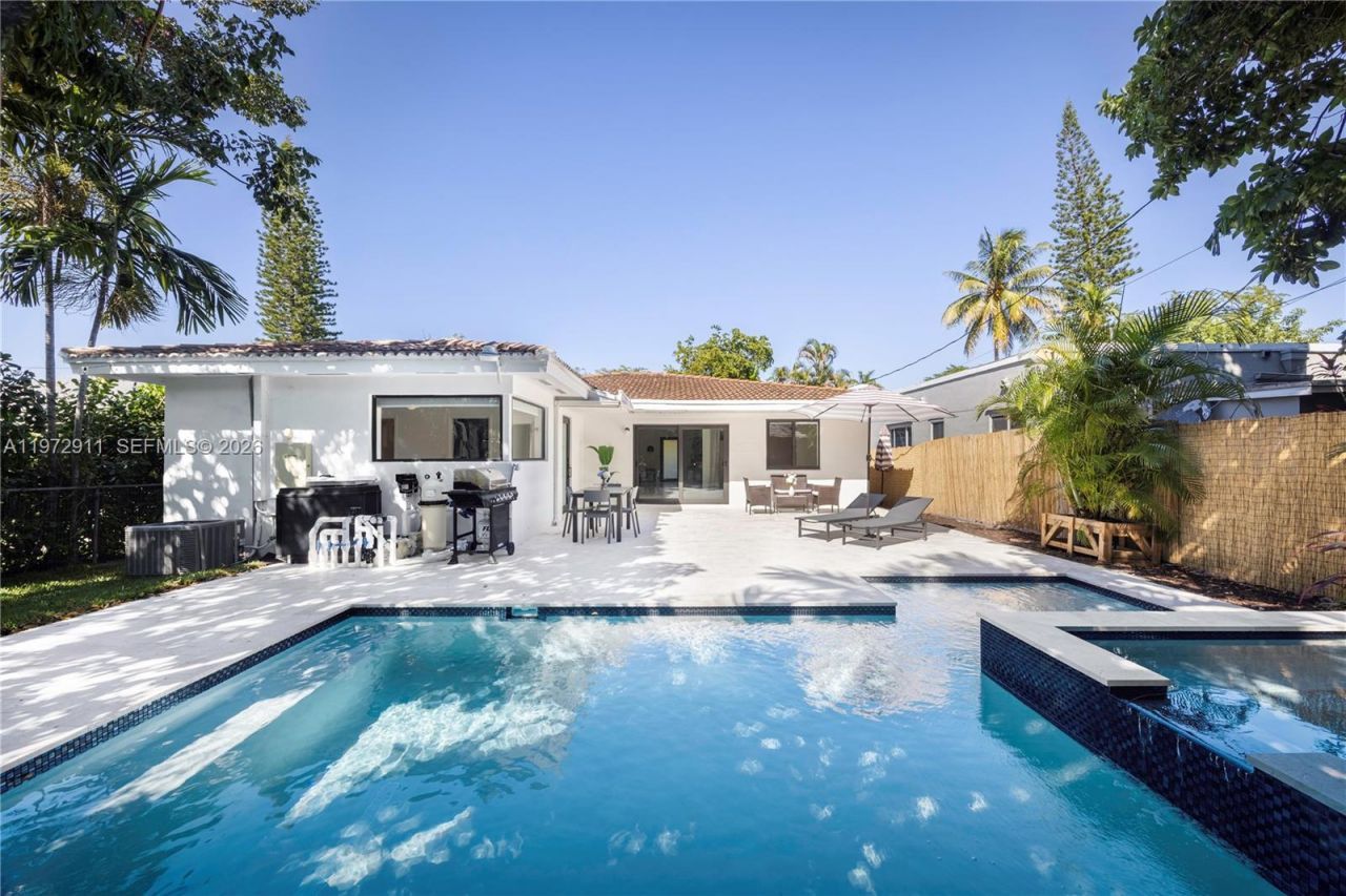 1860 SW 13th St, Miami, FL 33145 Photo