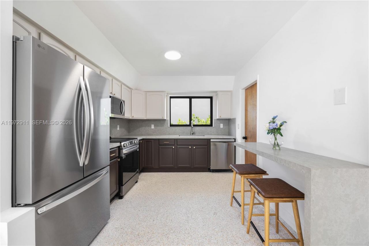 1860 SW 13th St, Miami, FL 33145 Photo