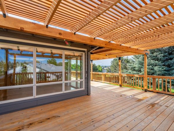 21445 Bradetich Loop, Bend, OR 97701