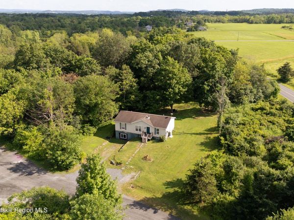 72 Van Brunt Drive, Athens, NY 12015