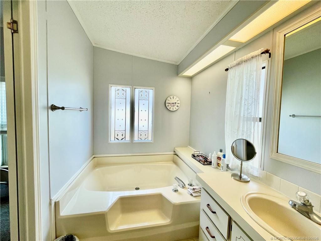 16171 Five Wood Way Sw, Indiantown, FL 34956 Photo