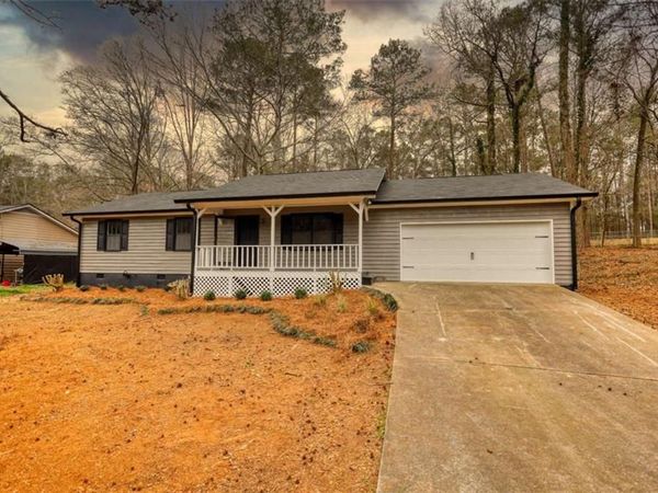 330 Pleasant Valley Road , Mcdonough, GA 30253
