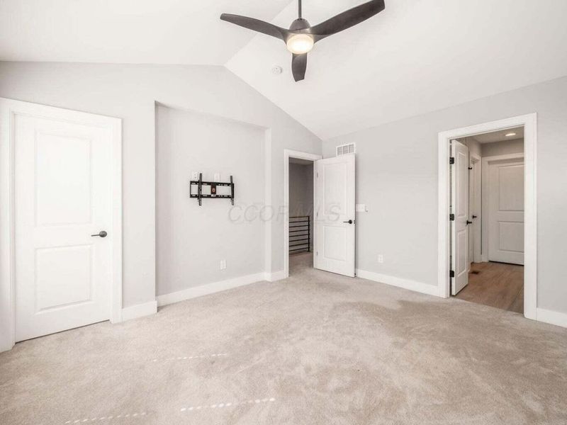 1187 Cromartie Lane, Columbus, OH 43201 Photo 16