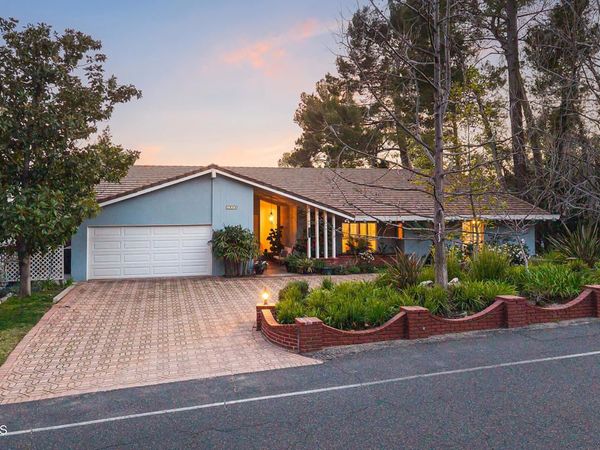 1324 El Vago Street, La Canada Flintridge, CA 91011