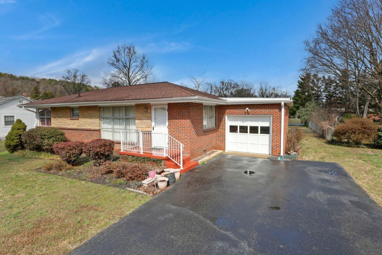 111 Passons Road, Chattanooga, TN 37415 Main Photo